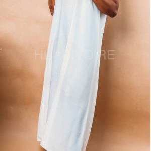 Abayat sous robe blanche